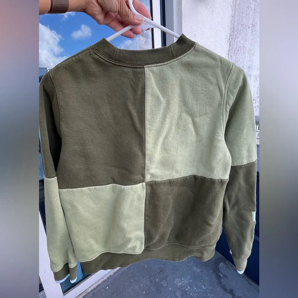 Nike Boy’s Olive‎ Green Sweater